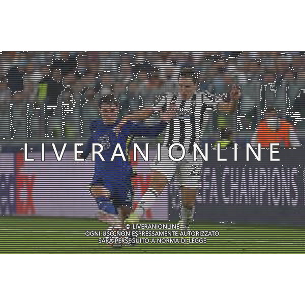 Torino 29.09.2021 Stadio Allianz Stadium ©Alessandro Falzone/Agenzia Aldo Liverani Juventus vs Chelsea Champions League 2021/2022 Nella foto : Andreas Christensen-Federico Chiesa