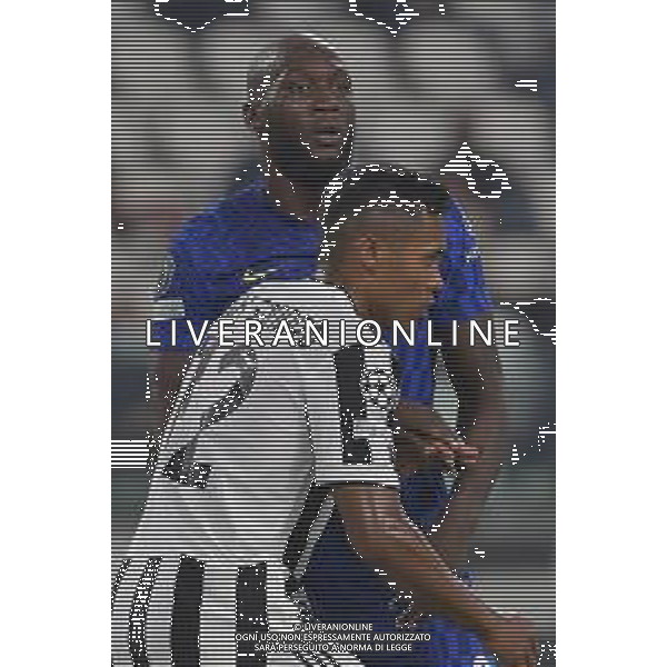 Torino 29.09.2021 Stadio Allianz Stadium ©Alessandro Falzone/Agenzia Aldo Liverani Juventus vs Chelsea Champions League 2021/2022 Nella foto : Romelu Lukaku-Alex Sandro