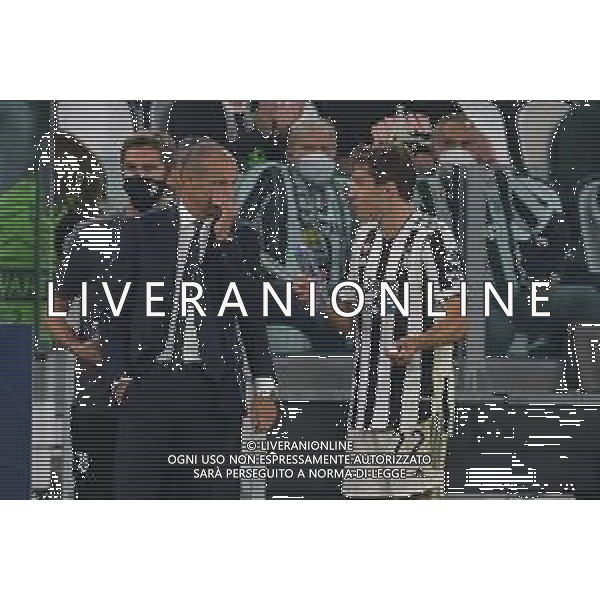 Torino 29.09.2021 Stadio Allianz Stadium ©Alessandro Falzone/Agenzia Aldo Liverani Juventus vs Chelsea Champions League 2021/2022 Nella foto : Massimiliano Allegri-Federico Chiesa