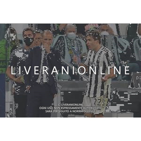 Torino 29.09.2021 Stadio Allianz Stadium ©Alessandro Falzone/Agenzia Aldo Liverani Juventus vs Chelsea Champions League 2021/2022 Nella foto : Massimiliano Allegri-Federico Chiesa