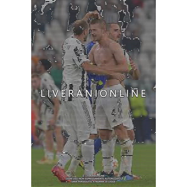 Torino 29.09.2021 Stadio Allianz Stadium ©Alessandro Falzone/Agenzia Aldo Liverani Juventus vs Chelsea Champions League 2021/2022 Nella foto : Matthijs de Ligt-Giorgio Chiellini Esultanze finali