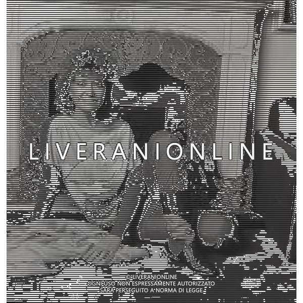 RETROSPETTIVA PAOLA QUATTRINI ATTRICE NELLA FOTO PAOLA QUATTRINI A MILANO NELL\'ANNO 1982  AG ALDO LIVERANI SAS 