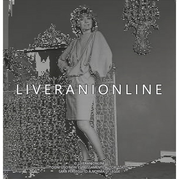 RETROSPETTIVA PAOLA QUATTRINI ATTRICE NELLA FOTO PAOLA QUATTRINI A MILANO NELL\'ANNO 1982  AG ALDO LIVERANI SAS 