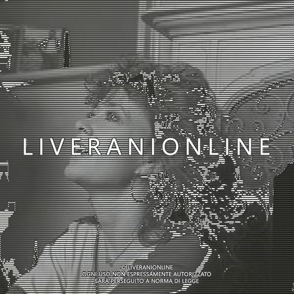 RETROSPETTIVA PAOLA QUATTRINI ATTRICE NELLA FOTO PAOLA QUATTRINI A MILANO NELL\'ANNO 1982  AG ALDO LIVERANI SAS 