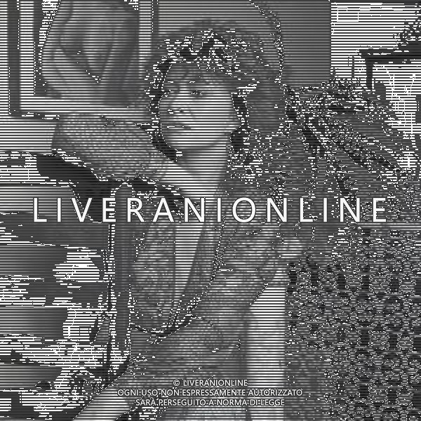 RETROSPETTIVA PAOLA QUATTRINI ATTRICE NELLA FOTO PAOLA QUATTRINI A MILANO NELL\'ANNO 1982  AG ALDO LIVERANI SAS 