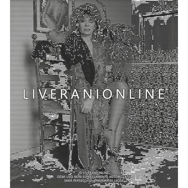 RETROSPETTIVA PAOLA QUATTRINI ATTRICE NELLA FOTO PAOLA QUATTRINI A MILANO NELL\'ANNO 1982  AG ALDO LIVERANI SAS 