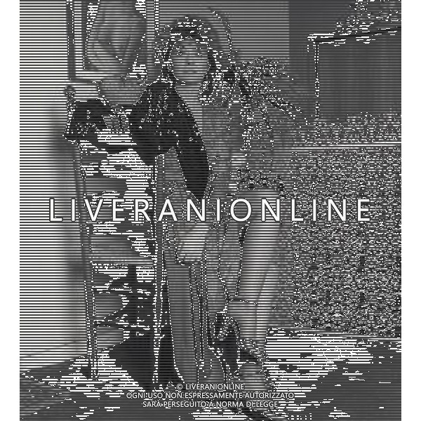 RETROSPETTIVA PAOLA QUATTRINI ATTRICE NELLA FOTO PAOLA QUATTRINI A MILANO NELL\'ANNO 1982  AG ALDO LIVERANI SAS 