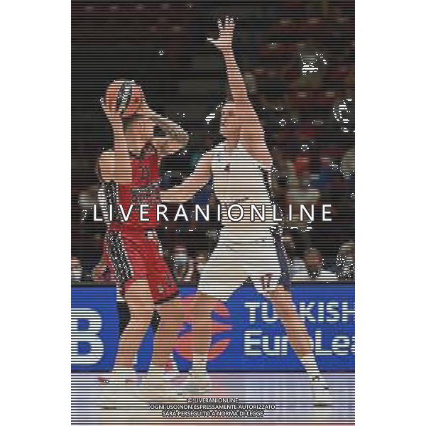 © TVRG Johannes Voigtmannn (Mosca) DX difende su Konstantinos Mitoglou (Milano) SX AX Armani Exchange Milano vs CSKA Mosca Eurolega - 1a giornata regular season Assago (MI) 30-09-2021 Mediolanum Forum foto Roberto Garavaglia/ag. Aldo Liverani sas/AGENZIA ALDO LIVERANI SAS