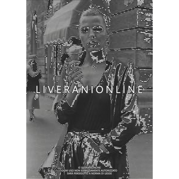 RETROSPETTIVA PATRIZIA CASELLI ATTRICE-CONDUTTRICE TELEVISIVA E SHOWGIRL ITALIANA NELLA FOTO PATRIZIA CASELLI A MILANO NELL\'ANNO 1979 AG ALDO LIVERANI SAS