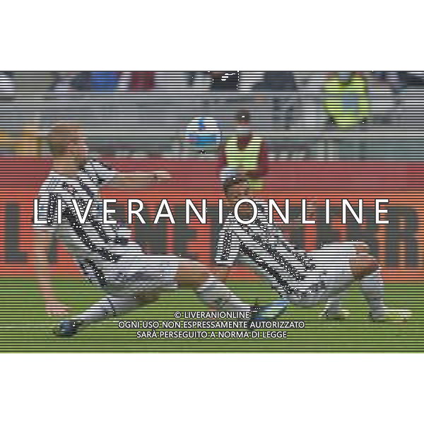 Torino 02.10.2021 Stadio Olimpico Grande Torino ©Alessandro Falzone/Agenzia Aldo Liverani Torino vs Juventus Serie A Tim 2021/2022 Nella foto : MATTHIJS DE LIGT- DANILO ©FALZONE/AGENZIA ALDO LIVERANI SAS