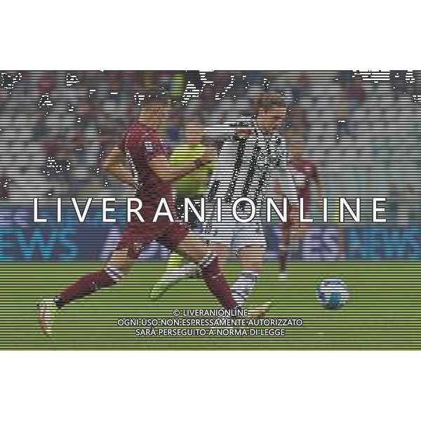 Torino 02.10.2021 Stadio Olimpico Grande Torino ©Alessandro Falzone/Agenzia Aldo Liverani Torino vs Juventus Serie A Tim 2021/2022 Nella foto : adrien rabiot ©FALZONE/AGENZIA ALDO LIVERANI SAS