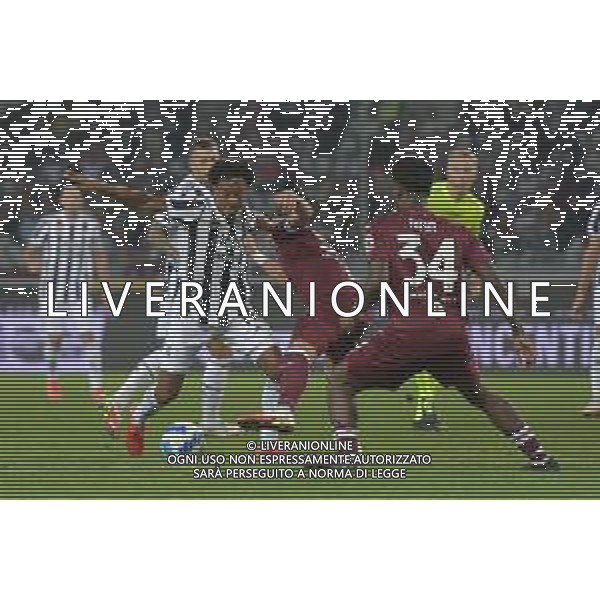 Torino 02.10.2021 Stadio Olimpico Grande Torino ©Alessandro Falzone/Agenzia Aldo Liverani Torino vs Juventus Serie A Tim 2021/2022 Nella foto : CUADRADO JUAN ©FALZONE/AGENZIA ALDO LIVERANI SAS