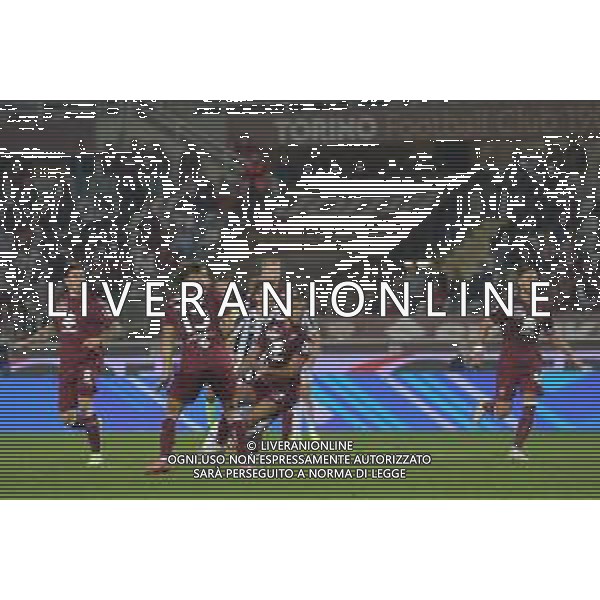 Torino 02.10.2021 Stadio Olimpico Grande Torino ©Alessandro Falzone/Agenzia Aldo Liverani Torino vs Juventus Serie A Tim 2021/2022 Nella foto : ESULTANZA DOPO IL GOL DI MANUEL LOCATELLI ©FALZONE/AGENZIA ALDO LIVERANI SAS