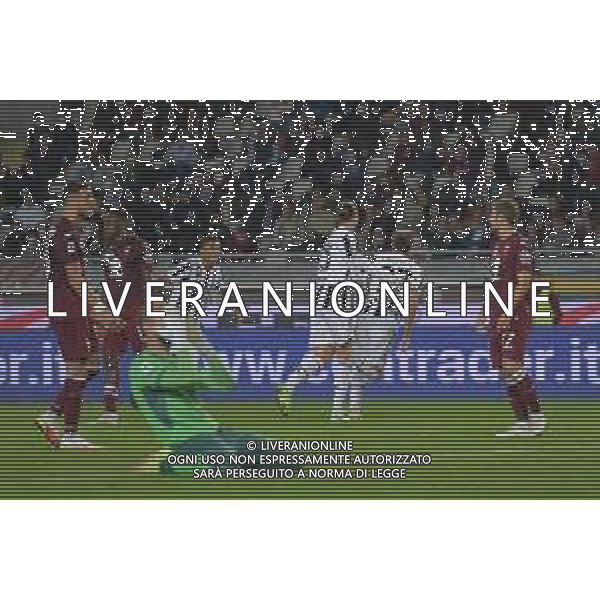 Torino 02.10.2021 Stadio Olimpico Grande Torino ©Alessandro Falzone/Agenzia Aldo Liverani Torino vs Juventus Serie A Tim 2021/2022 Nella foto : ESULTANZA DOPO IL GOL DI MANUEL LOCATELLI ©FALZONE/AGENZIA ALDO LIVERANI SAS