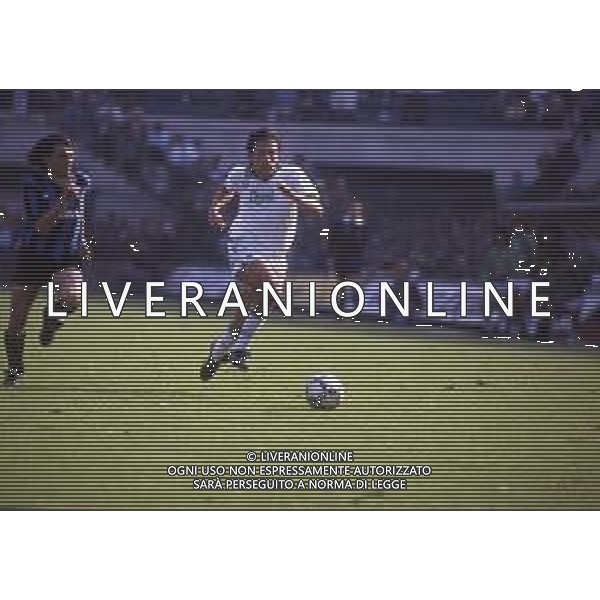 RETROSPETTIVA ARMANDO FERRONI CALCIATORE NELLA FOTO ARMANDO FERRONI CON LA MAGLIA DELL\'AVELLINO CALCIO AG ALDO LIVERANI SAS