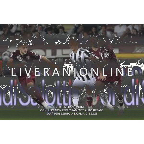 Torino 02.10.2021 Stadio Olimpico Grande Torino ©Alessandro Falzone/Agenzia Aldo Liverani Torino vs Juventus Serie A Tim 2021/2022 Nella foto : KAIO JORGE-ROLANDO MANDRAGORA-WILFRIED STEPHANE SINGO
