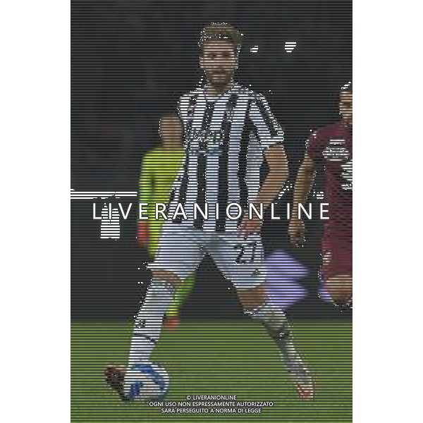 Torino 02.10.2021 Stadio Olimpico Grande Torino ©Alessandro Falzone/Agenzia Aldo Liverani Torino vs Juventus Serie A Tim 2021/2022 Nella foto : MANUEL LOCATELLI