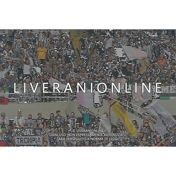 Torino 02.10.2021 Stadio Olimpico Grande Torino ©Alessandro Falzone/Agenzia Aldo Liverani Torino vs Juventus Serie A Tim 2021/2022 Nella foto : TIFOSI JUVENTUS