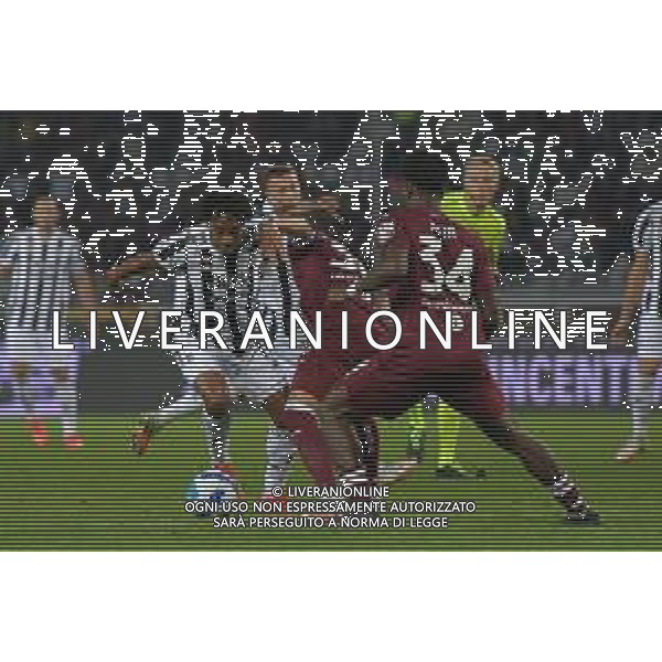 Torino 02.10.2021 Stadio Olimpico Grande Torino ©Alessandro Falzone/Agenzia Aldo Liverani Torino vs Juventus Serie A Tim 2021/2022 Nella foto : JUAN CUADRADO