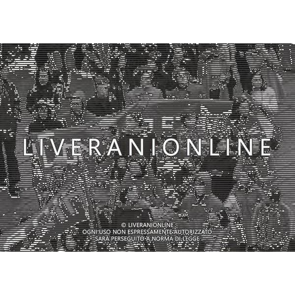 26-01-1973 MILANO SCIOPERO DEGLI STUDENTI PER IL FERIMENTO DEGLI STUDENTI ROBERTO FRANCESCHI E ANTONIO PIVOTTI DAVANATI ALL\'UNIVERSITA\' BOCCONI NELLA FOTO LA MANIFESTAZIONE STUDENTESCA AG ALDO LIVERANI SAS