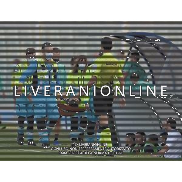 PESCARA - REGGIANA CAMPIONATO CALCIO SERIE C LEGA PRO 03.10.2021 NELLA FOTO GIACOMO VENTURI INFORTUNATO LASCIA IL CAMPO IN BARELLA ©SANTANDREA/AGENZIA ALDO LIVERANI SAS