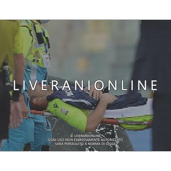 PESCARA - REGGIANA CAMPIONATO CALCIO SERIE C LEGA PRO 03.10.2021 NELLA FOTO GIACOMO VENTURI INFORTUNATO LASCIA IL CAMPO IN BARELLA ©SANTANDREA/AGENZIA ALDO LIVERANI SAS