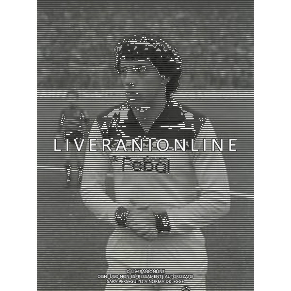 RETROSPETTIVA FRANCO FABBRI CALCIATORE NELLA FOTO FRANCO FABBRI CON LA MAGLIA DEL BOLOGNA CALCIO NELL\'ANNO 1981-1982 AG ALDO LIVERANI SAS