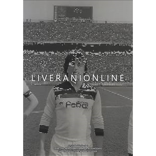 RETROSPETTIVA MARCO CECILLI CALCIATORE NELLA FOTO MARCO CECILLI CON LA MAGLIA DEL BOLOGNA CALCIO NELL\'ANNO 1981-1982 AG ALDO LIVERANI SAS