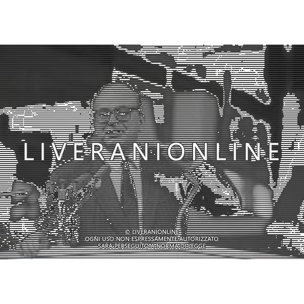 RETROSPETTIVA BETTINO CRAXI POLITICO NELLA FOTO BETTINO CRAXI A MILANO AL 15 CONGRESSO DEL PSI ALL\'ANSALDO NELL\'ANNO 1989 AG ALDO LIVERANI SAS  