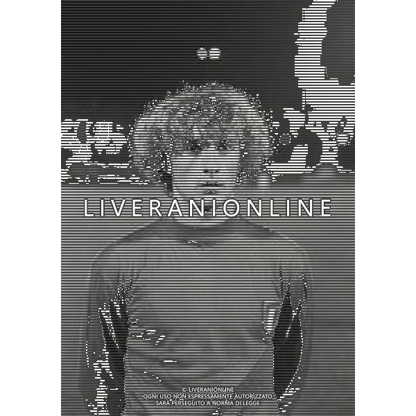 RETROSPETTIVA PAOLO BENEDETTI CALCIATORE NELLA FOTO PAOLO BENEDETTI CON LA MAGLIA DELLA NAZIONALE ITALIANA UNDER 21 AG ALDO LIVERANI SAS