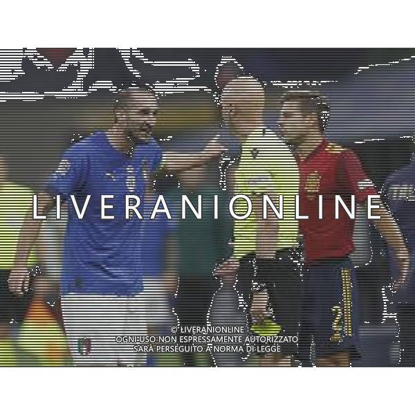 UEFA NATIONS LEAGUE 2021 gara semifinale ITALIA - SPAGNA del 06/10/2021 - nella foto: Giorgio Chiellini (Italy) protesta con l\'arbitro ©Claudio Zamagni/Agenzia Aldo Liverani s.a.s. during European UEFA Nations League 2021 semifinal soccer match between Italy and Spain at san Siro Stadium in Milan on October 06 2021 photo credit by Claudio Zamagni/Aldo Liverani Photo Agency/AGENZIA ALDO LIVERANI SAS