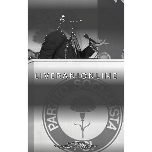 RETROSPETTIVA BETTINO CRAXI POLITICO NELLA FOTO BETTINO CRAXI A MILANO NELL\'ANNO 1989 AL CONGRESSO DEL PSI AG ALDO LIVERANI SAS 