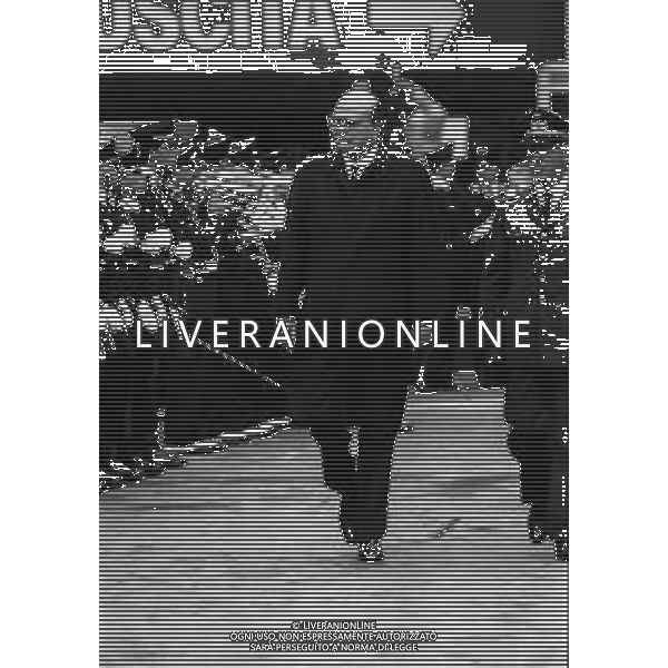 RETROSPETTIVA BETTINO CRAXI POLITICO NELLA FOTO BETTINO CRAXI ALLA FIERA CAMPIONARIA A MILANO NELL\'ANNO 1986 AG ALDO LIVERANI SAS