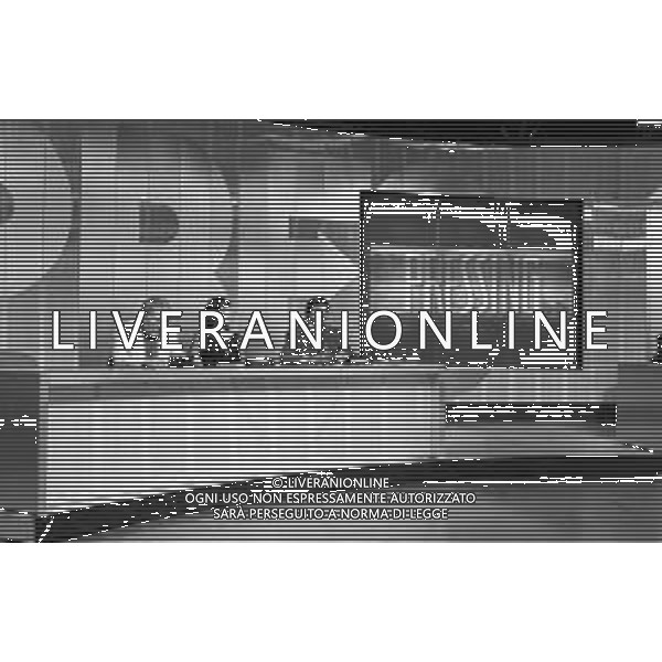 \'PRESSING\' programma televisivo Mediaset, Milano Ottobre 1991 - RETROSPETTIVA NELLA FOTO IL CONDUTTORE MARINO BARTOLETTI E KAY SANDVIK E OMAR SIVORI ©Archivio Giovanni Liverani/AG ALDO LIVERANI SAS