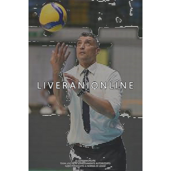 © TVRG Andrea Giani allenatore Modena Vero Volley Monza vs Leo Shoes PerkinElmer Modena Campionato SuperLega Credem Banca - 1a giornata Monza 10-10-2021 Arena di Monza foto Roberto Garavaglia/ag. Aldo Liverani sas/AGENZIA ALDO LIVERANI SAS