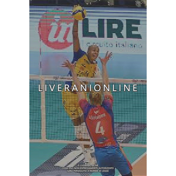 ¬© TVRG Abdel Aziz Nimir (Modena) Vero Volley Monza vs Leo Shoes PerkinElmer Modena Campionato SuperLega Credem Banca - 1a giornata Monza 10-10-2021 Arena di Monza foto Roberto Garavaglia/ag. Aldo Liverani sas/AGENZIA ALDO LIVERANI SAS