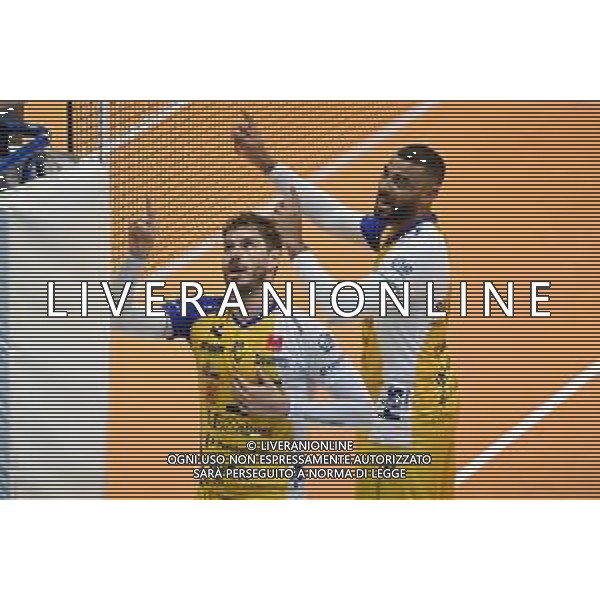 ¬© TVRG Bruno Mossa de Rezende (Modena) SX ed Earvin Ngapeth (Modena) DX Vero Volley Monza vs Leo Shoes PerkinElmer Modena Campionato SuperLega Credem Banca - 1a giornata Monza 10-10-2021 Arena di Monza foto Roberto Garavaglia/ag. Aldo Liverani sas/AGENZIA ALDO LIVERANI SAS