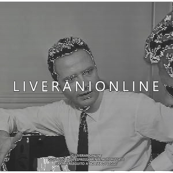 RETROSPETTIVA ALIGHIERO NOSCHESE ATTORE -IMITATORE-SHOWMAN E COMICO NELLA FOTO ALIGHIERO NOSCHESE AL MUSEO DELLE CERE DI MILANO NELL\'ANNO 1966 AG ALDO LIVERANI SAS