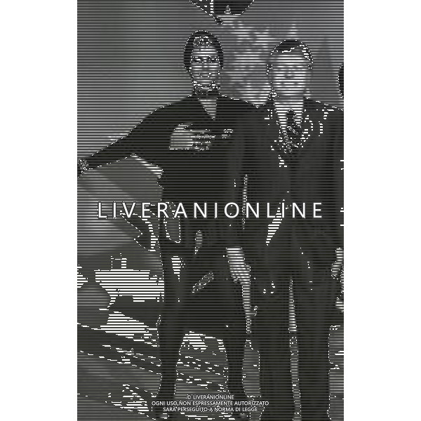 RETROSPETTIVA ALIGHIERO NOSCHESE ATTORE -IMITATORE-SHOWMAN E COMICO NELLA FOTO ALIGHIERO NOSCHESE NELLA TRASMISSIONE TELEVISIVA “MA CHE SERA“ SU RAI UNO NELL\'ANNO 1978 AG ALDO LIVERANI SAS  
