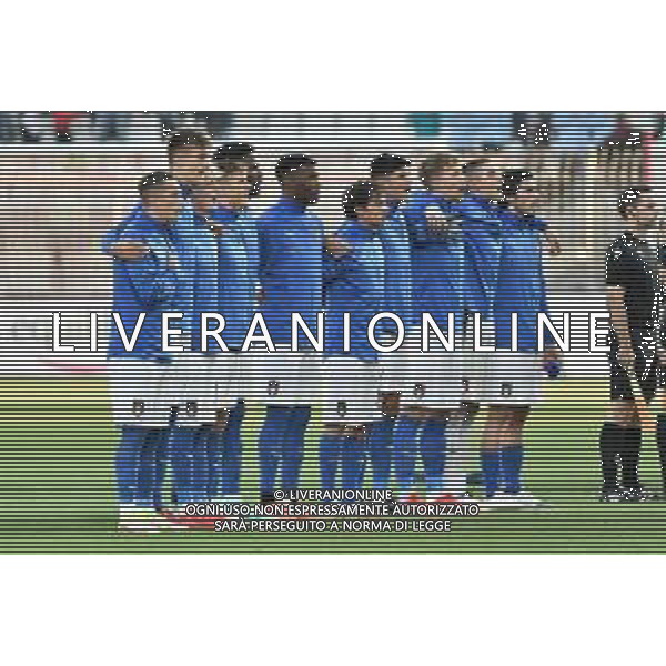 i giocatori in formazione abbracciati durante l\'inno nazionale Italia vs Svezia Campionato Europeo Under 21 EURO 2023 fase di qualificazione - gruppo F Monza 12-10-2021 Stadio Brianteo foto Roberto Garavaglia/ag. Aldo Liverani sas/AGENZIA ALDO LIVERANI SAS