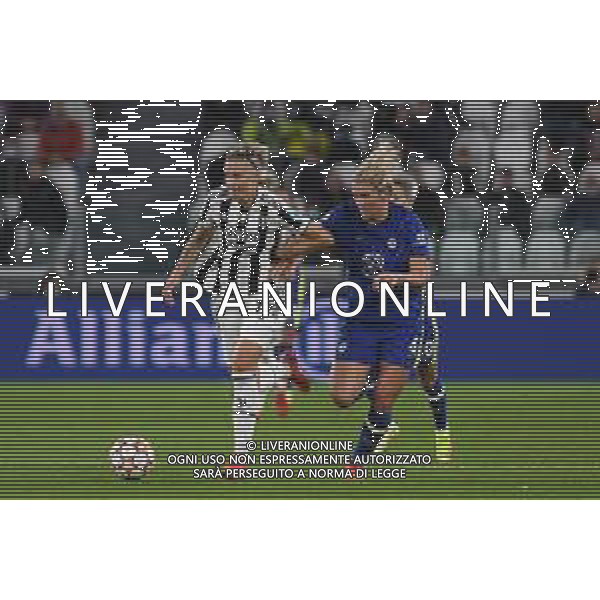 Torino 13.10.2021 Stadio Allianz Stadium ©Manuela Viganti/Agenzia Aldo Liverani Juventus vs Chelsea Champions League Women\'s 2021/2022 Nella foto: lina hurtig e millie bright ©VIGANTI/AGENZIA ALDO LIVERANI SAS