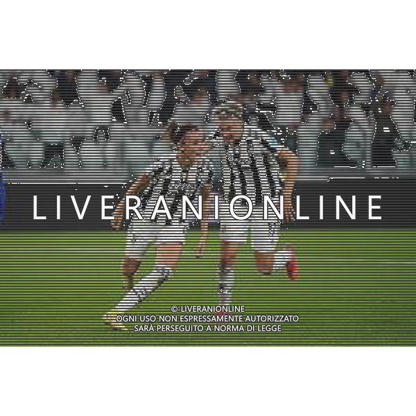 Torino 13.10.2021 Stadio Allianz Stadium ©Manuela Viganti/Agenzia Aldo Liverani Juventus vs Chelsea Champions League Women\'s 2021/2022 Nella foto: esultanza lina hurtig e barbara bonansea dopo il gol ©VIGANTI/AGENZIA ALDO LIVERANI SAS