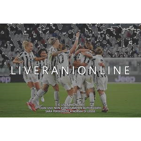 Torino 13.10.2021 Stadio Allianz Stadium ©Manuela Viganti/Agenzia Aldo Liverani Juventus vs Chelsea Champions League Women\'s 2021/2022 Nella foto: esultanza juventus dopo il gol di barbara bonansea ©VIGANTI/AGENZIA ALDO LIVERANI SAS