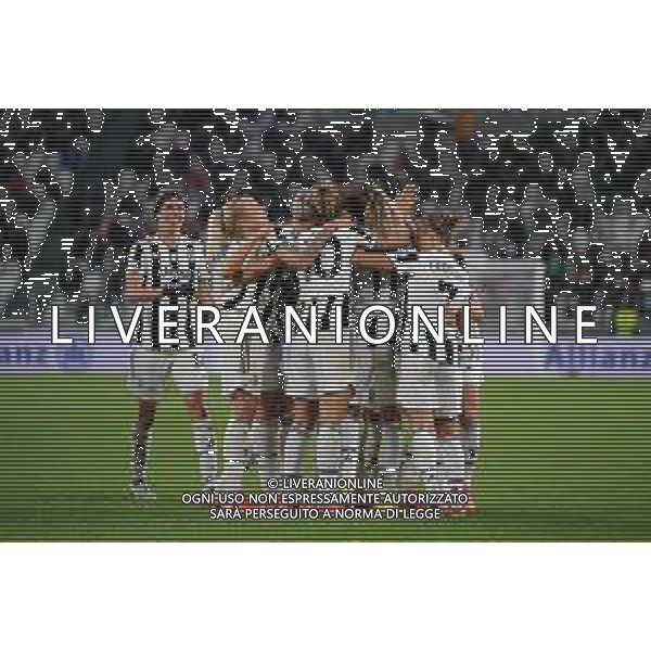 Torino 13.10.2021 Stadio Allianz Stadium ©Manuela Viganti/Agenzia Aldo Liverani Juventus vs Chelsea Champions League Women\'s 2021/2022 Nella foto: esultanza juventus dopo il gol di barbara bonansea ©VIGANTI/AGENZIA ALDO LIVERANI SAS