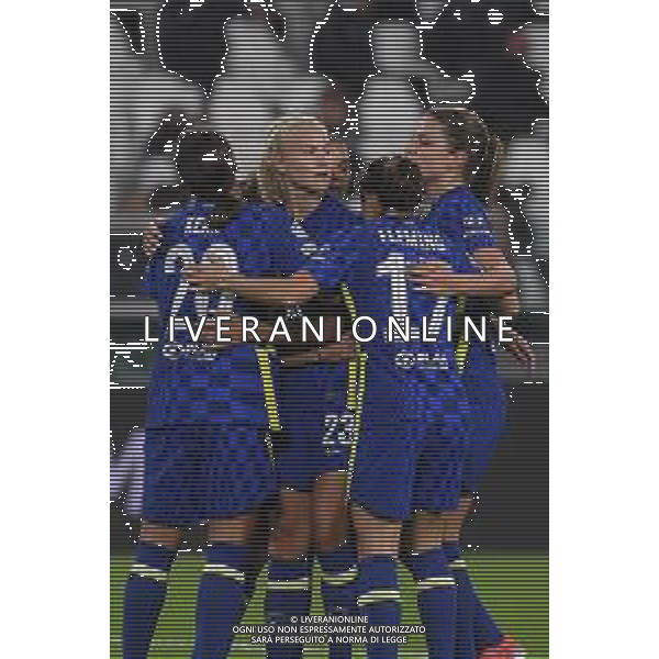 Torino 13.10.2021 Stadio Allianz Stadium ©Manuela Viganti/Agenzia Aldo Liverani Juventus vs Chelsea Champions League Women\'s 2021/2022 Nella foto: esultanza chelsea dopo il gol di pernille harder ©VIGANTI/AGENZIA ALDO LIVERANI SAS