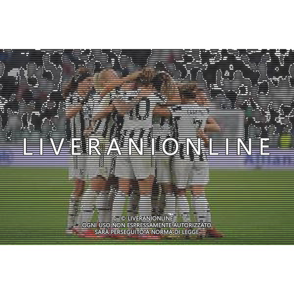 Torino 13.10.2021 Stadio Allianz Stadium ©Manuela Viganti/Agenzia Aldo Liverani Juventus vs Chelsea Champions League Women\'s 2021/2022 Nella foto: esultanza della juventus dopo il gol di barbara bonansea