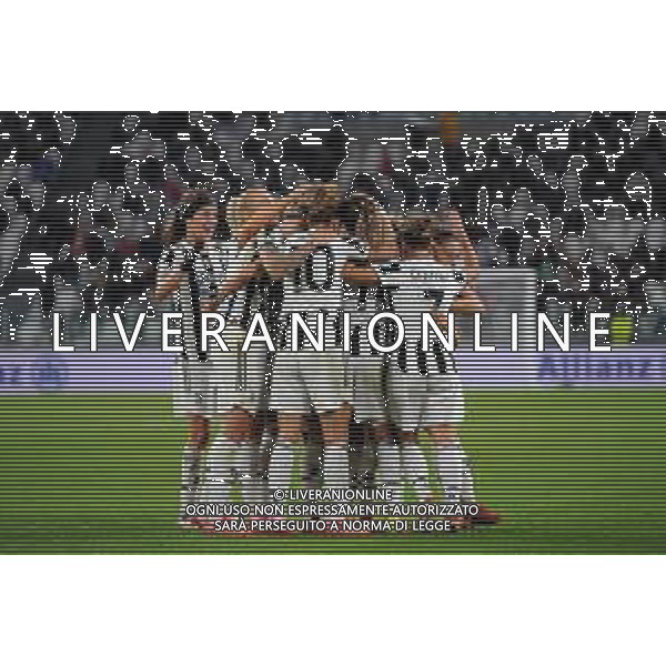 Torino 13.10.2021 Stadio Allianz Stadium ©Manuela Viganti/Agenzia Aldo Liverani Juventus vs Chelsea Champions League Women\'s 2021/2022 Nella foto: esultanza della juventus dopo il gol di barbara bonansea