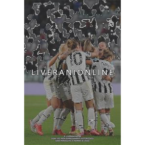 Torino 13.10.2021 Stadio Allianz Stadium ©Manuela Viganti/Agenzia Aldo Liverani Juventus vs Chelsea Champions League Women\'s 2021/2022 Nella foto: esultanza della juventus dopo il gol di barbara bonansea