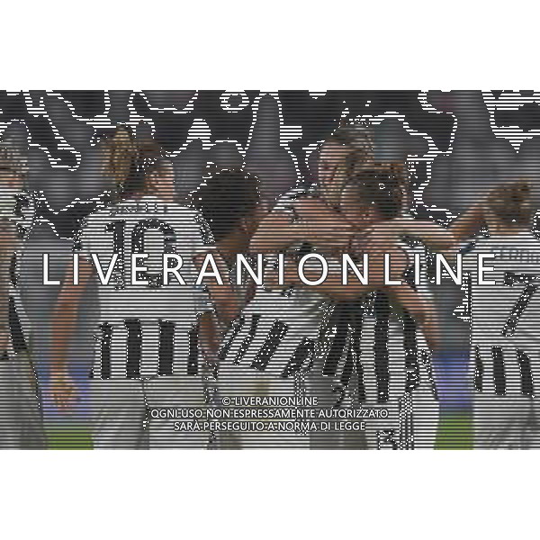 Torino 13.10.2021 Stadio Allianz Stadium ©Manuela Viganti/Agenzia Aldo Liverani Juventus vs Chelsea Champions League Women\'s 2021/2022 Nella foto: esultanza della juventus dopo il gol di barbara bonansea