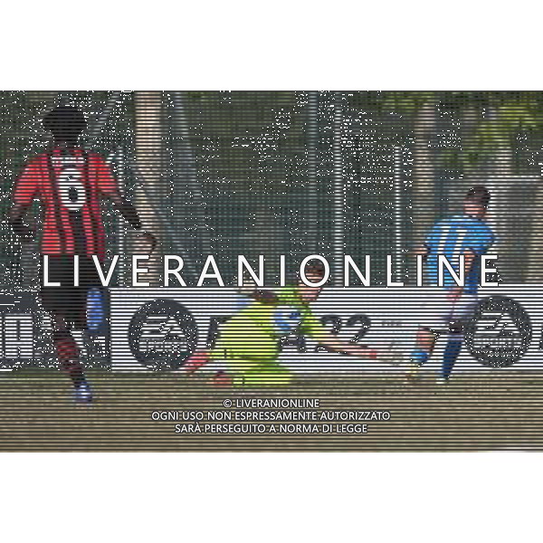 ¬© TVRG Antonio Cioffi (Napoli) segna il gol dell\'1 a 0 Milan vs Napoli Campionato Primavera 1 TIM - 5a giornata Milano 15-10-2021 centro sportivo Peppino Vismara foto Roberto Garavaglia/ag. Aldo Liverani sas/AGENZIA ALDO LIVERANI SAS